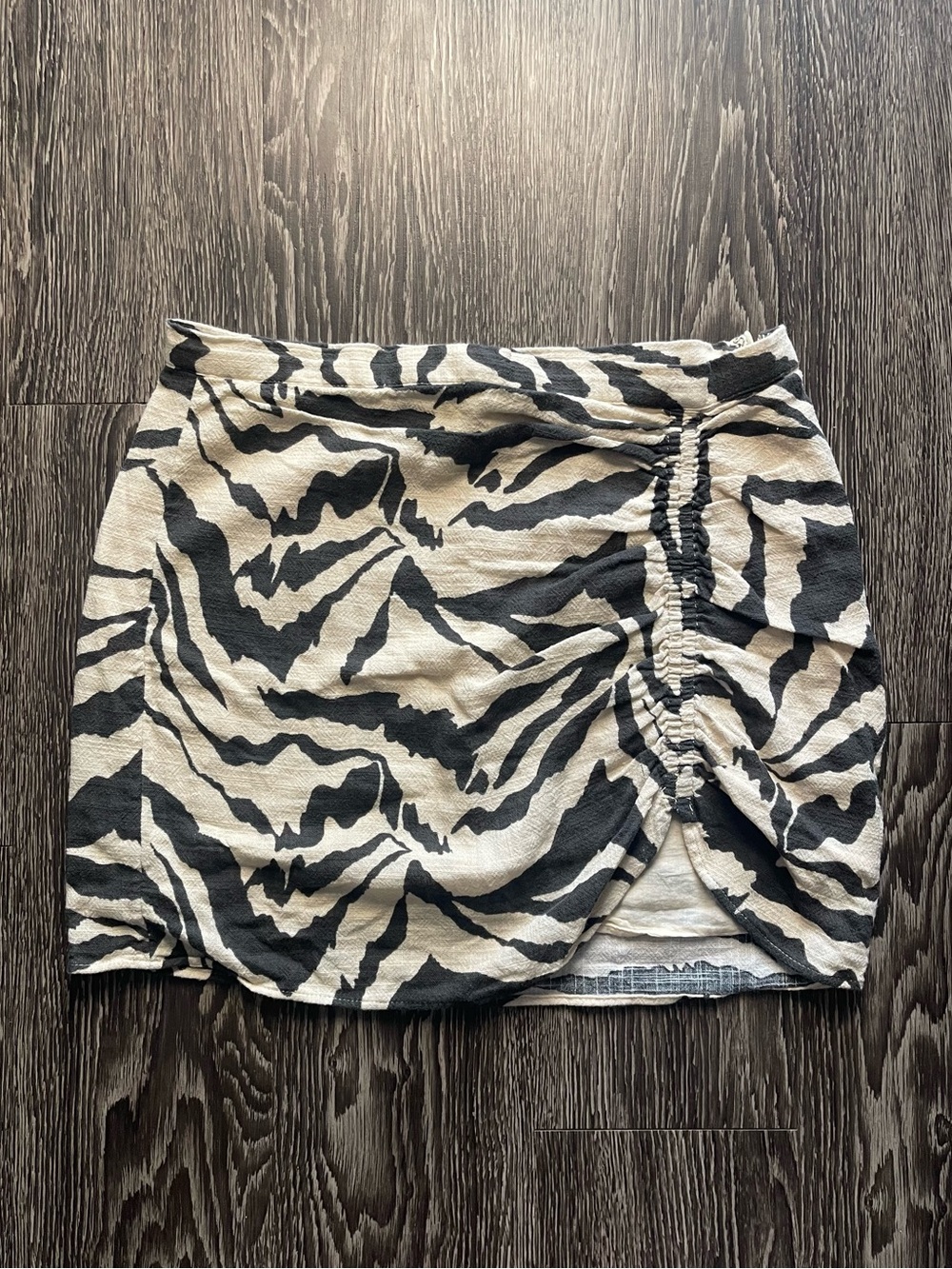 H&M Zebra Print Ruched Mini Skirt - Black & Cream